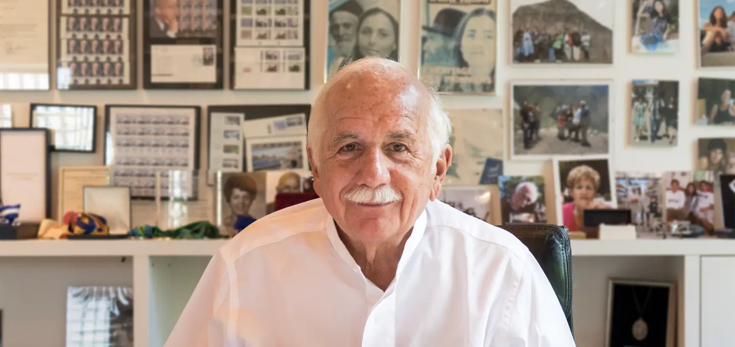 Moshe Safdie