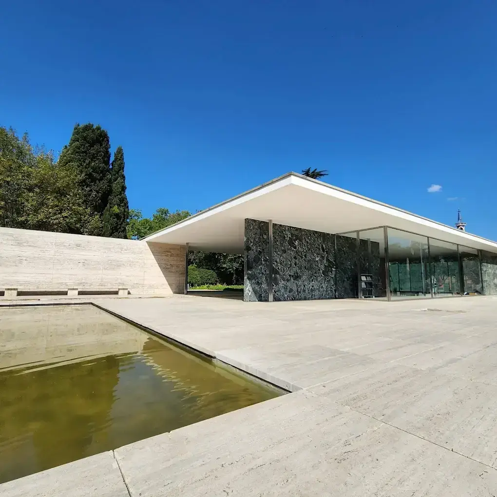 Le Pavillon de Barcelone - Image 3