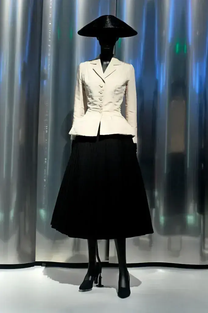 Tailleur Bar - Image 2