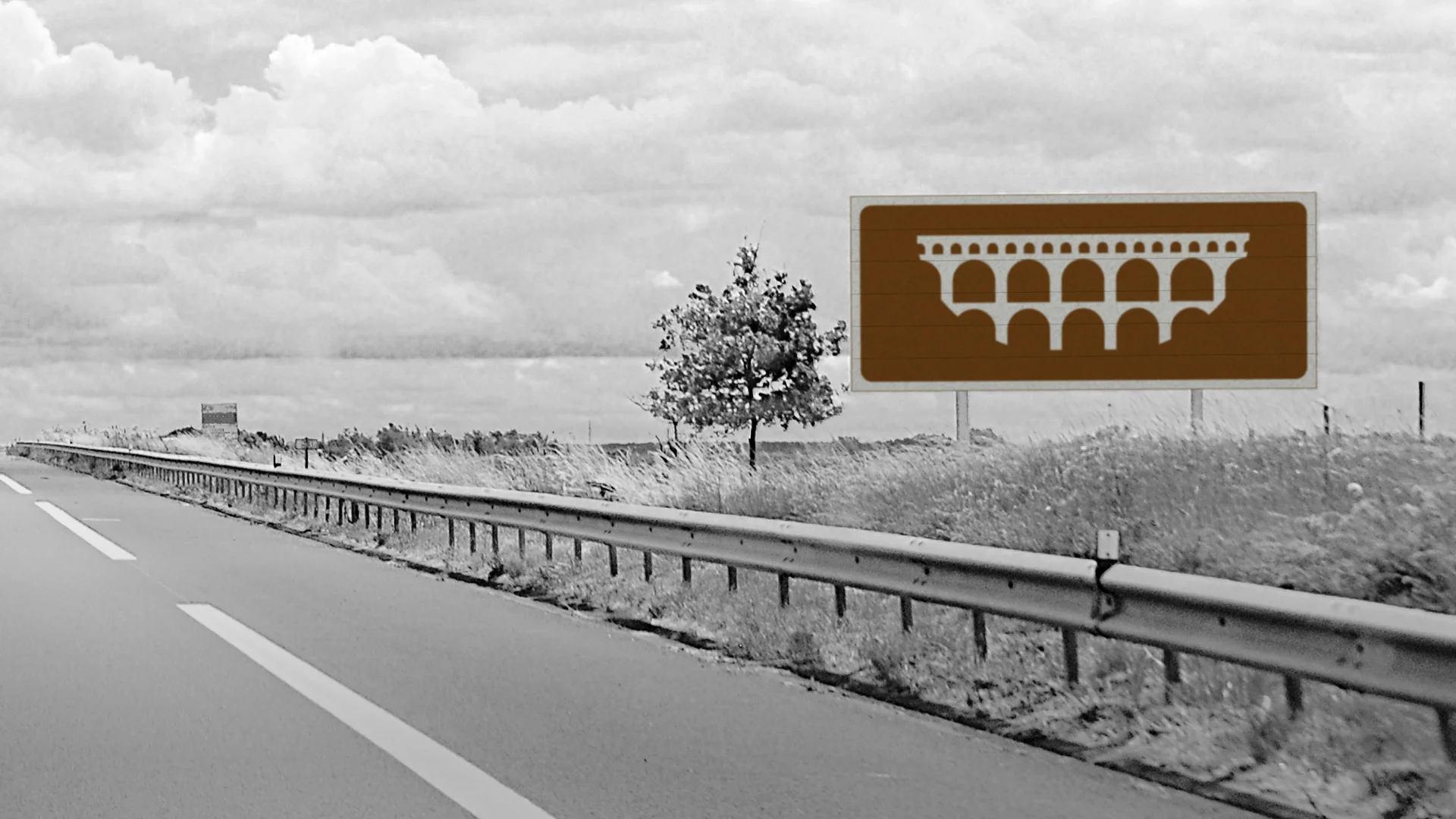 SACT - Panneaux marrons - Image 1