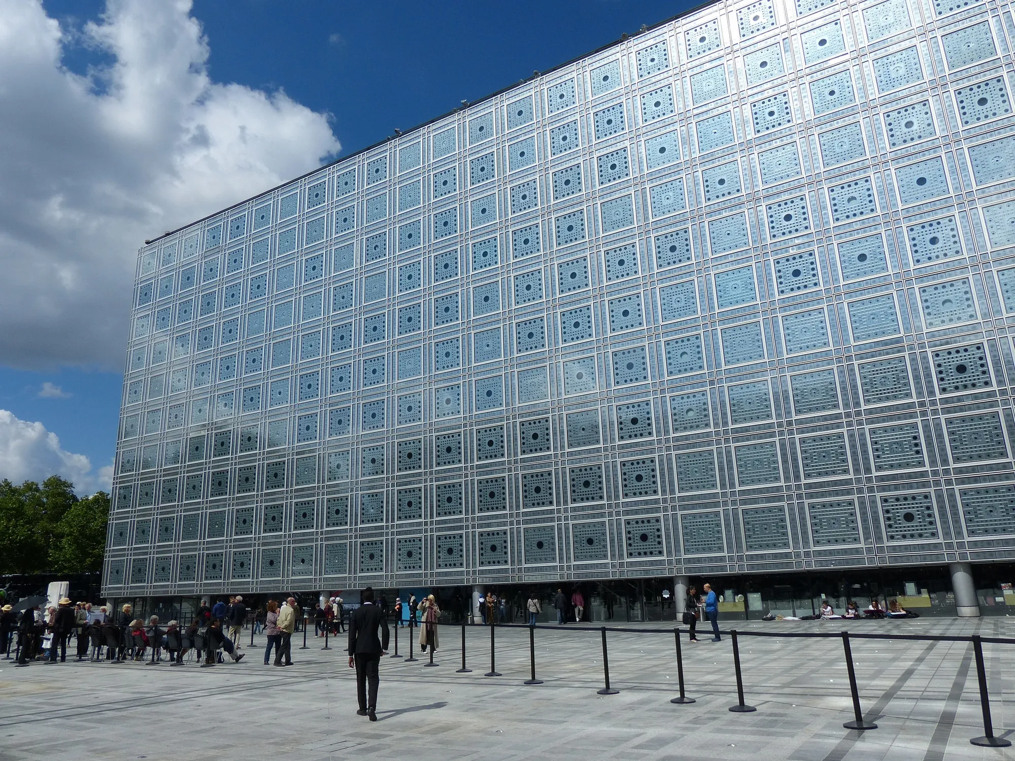 Institut du Monde Arabe (IMA) - Image 1