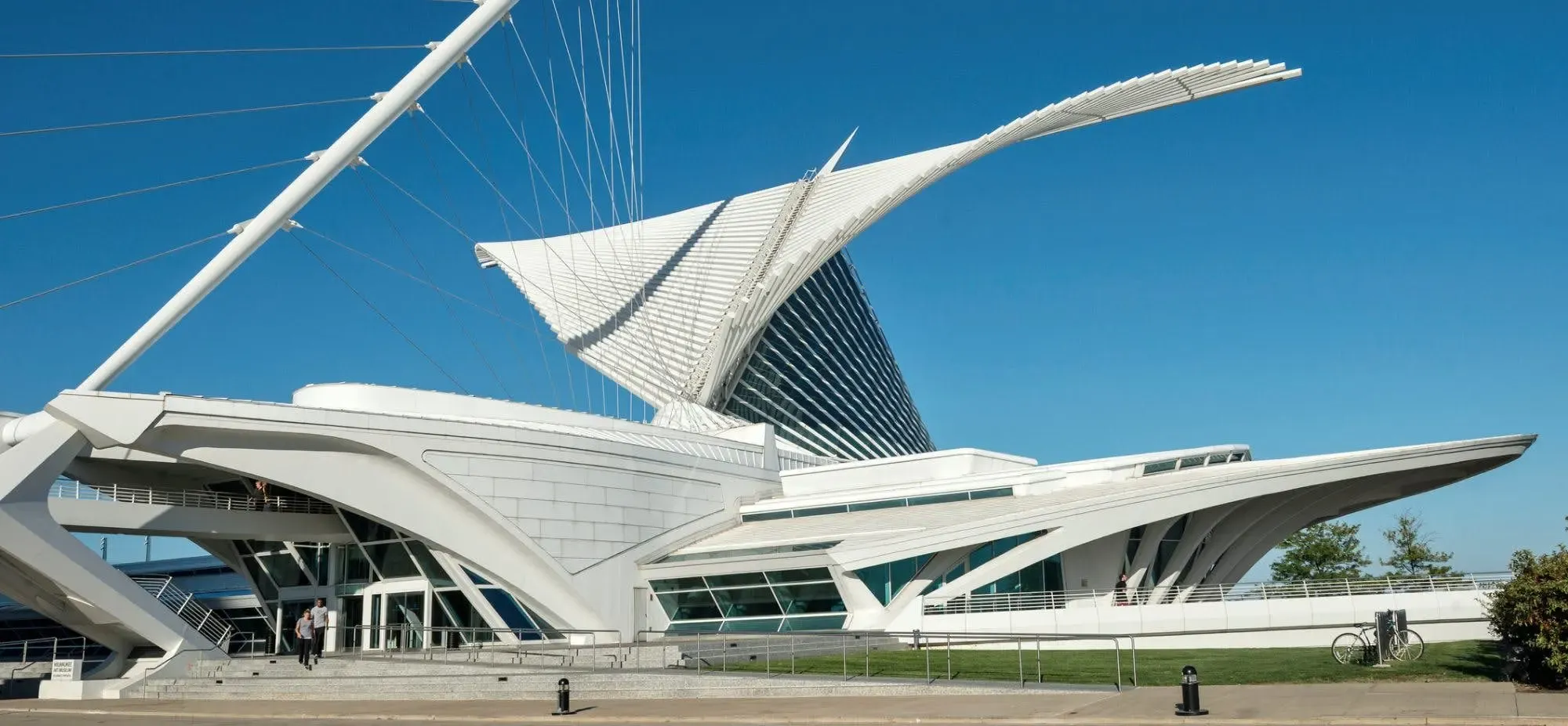 Milwaukee Art Museum - Image 1