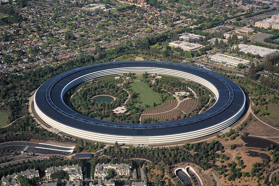 Apple Park - Image 1