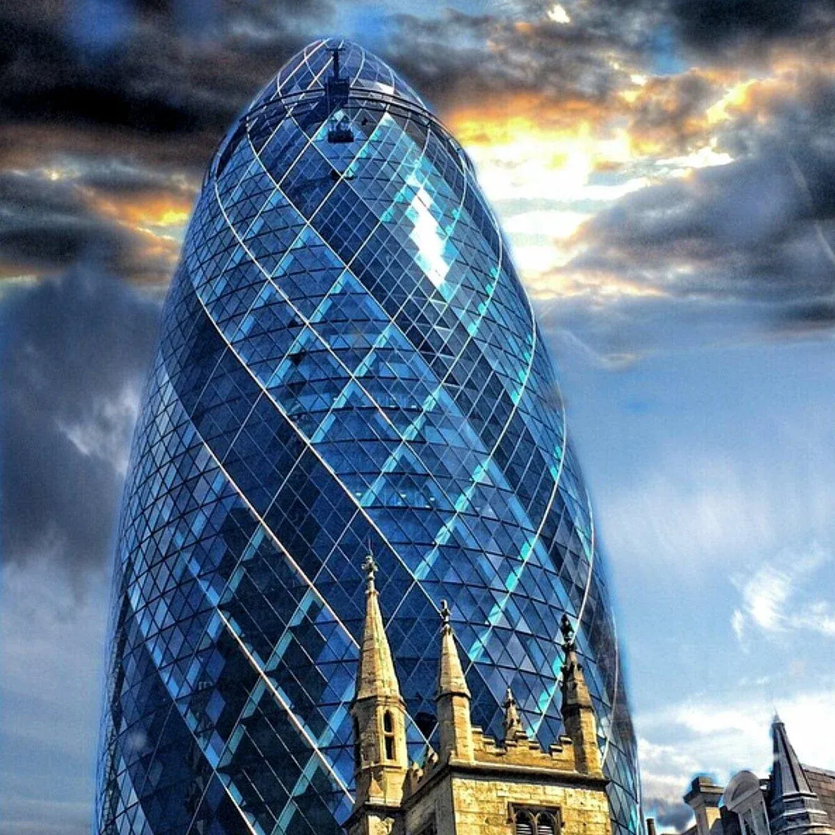 30 St Mary Axe / The Gherkin - Image 2